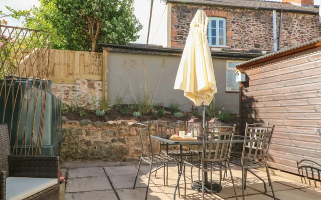 3 Lowerbourne Terrace