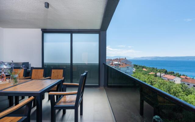 Twins II in Crikvenica