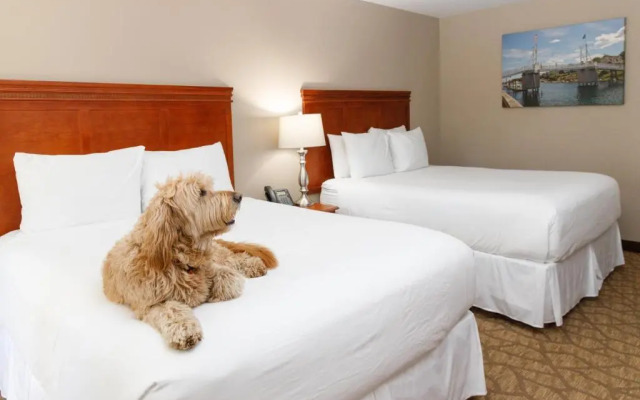 The Admiral's Inn Resort