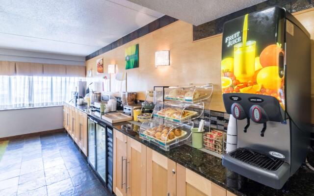 Quality Inn & Suites Mayo Clinic Area