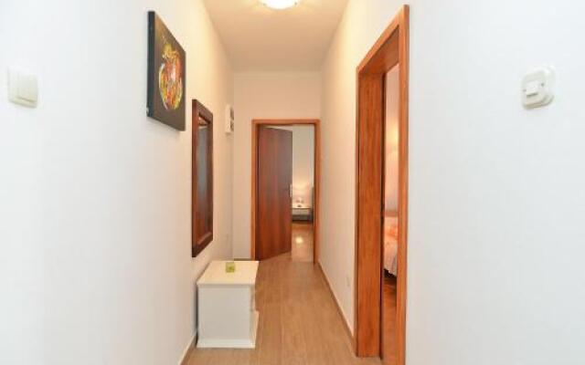 Apartments Gracijano 1724