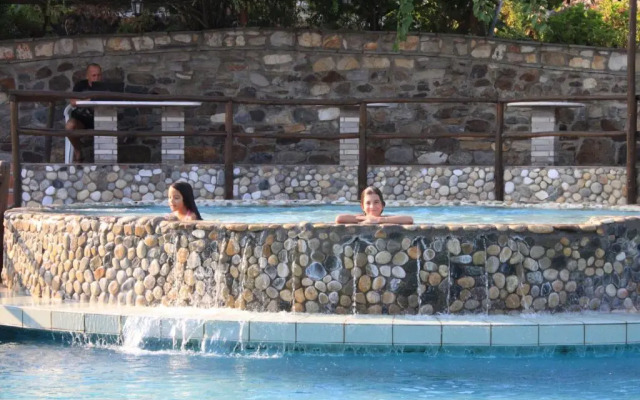 Athorama Hotel