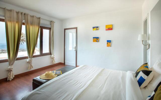 Villa Atlantis I
