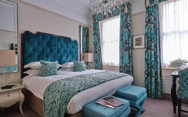 The Apartments by The Sloane Club