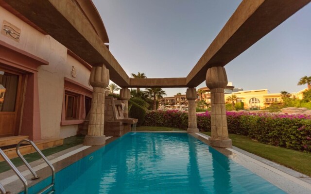 A Amazing 5 Bedroom Villa Right on the Red Sea Offering a Great Experience