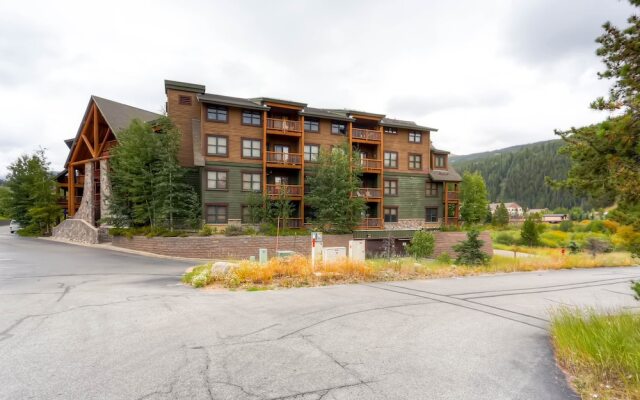 Tenderfoot 2616 2 Br condo by RedAwning