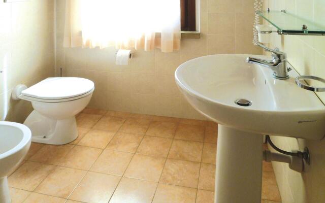 Apartment in VADA with garden furniture