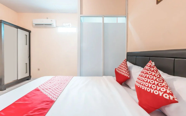 J&B Room Pramuka by Oyo Rooms