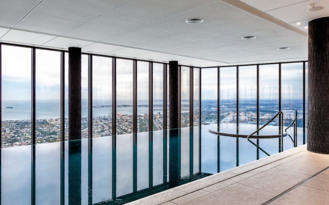 SKYE 52nd Floor, Great Views, Opposite Crown Casino