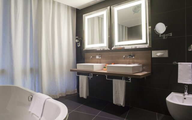 NH Collection Milano President