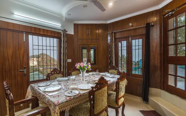 Saffronstays Grandview Haven, Barog