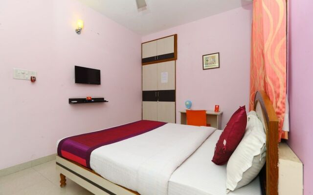 Oyo 2612 Hotel Fiesta House
