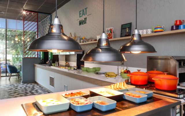 Holiday Inn Bournemouth by IHG