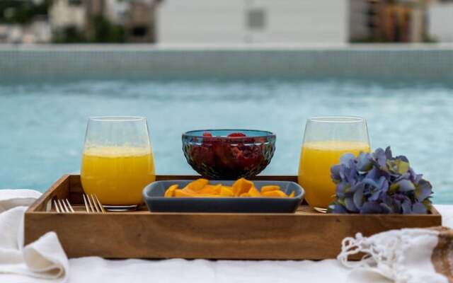 369 Luxury Apartments Mamitas Zone