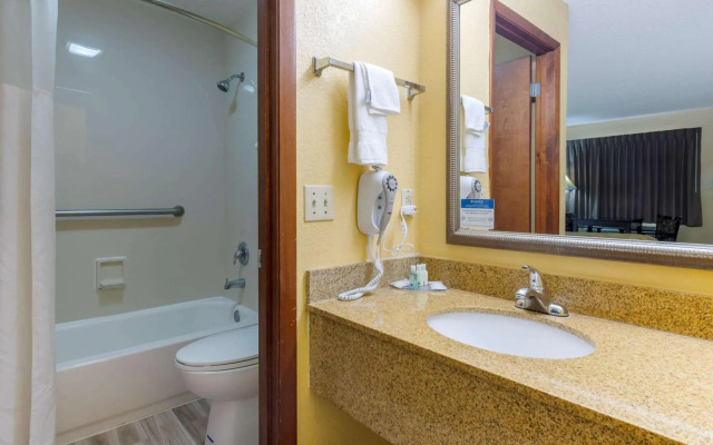 Quality Inn & Suites Mt Dora North