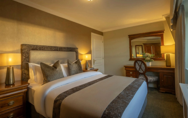 Bracken Court Hotel