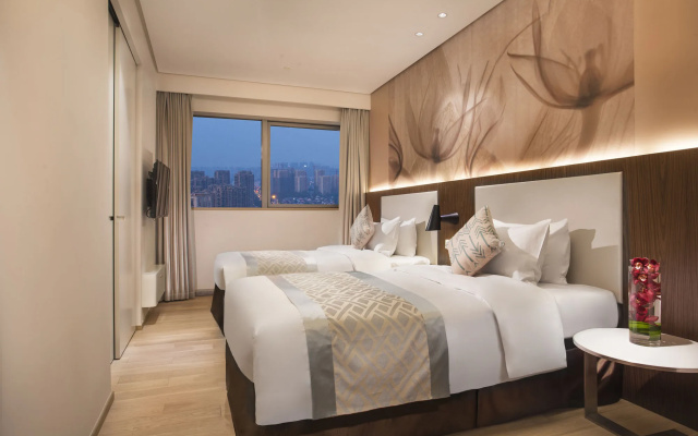 EVEN  Hangzhou Yintai City by IHG