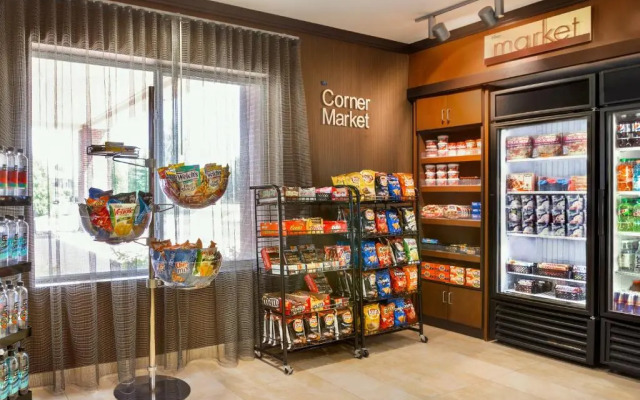 Fairfield Inn & Suites Weirton