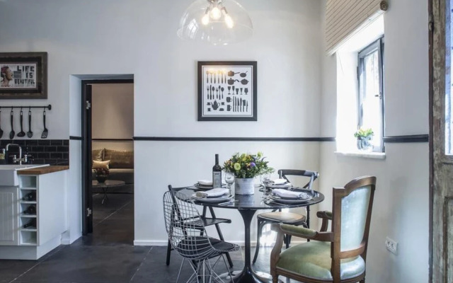 Designer TownHouse Neve Tzedek HolyGuest