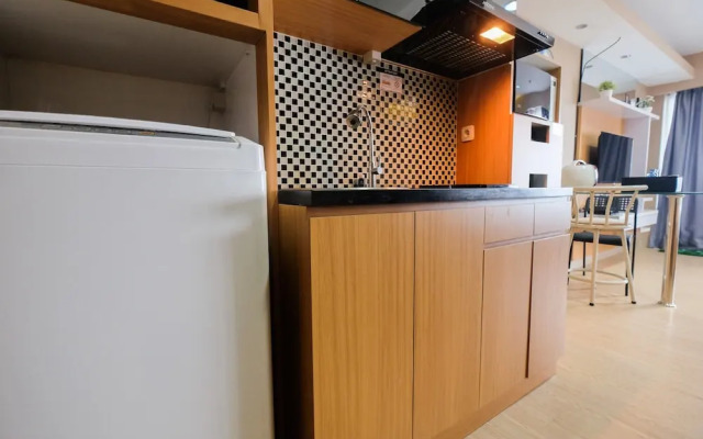 Elegant Studio The Hive Tamansari Apartment