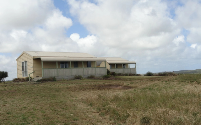 High View Family Cottages