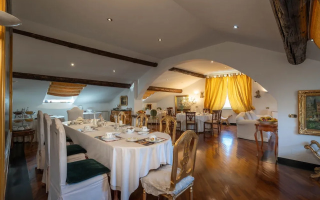 Morali Palace