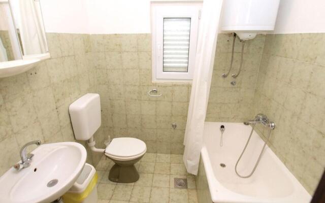 Apartment 722