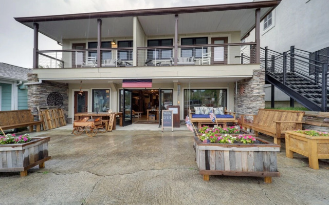 Ideally Located Blowing Rock Apartment!