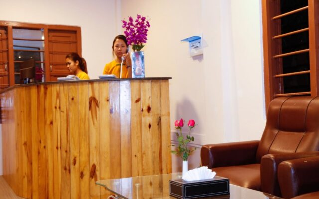Famous Hotel Kalaw
