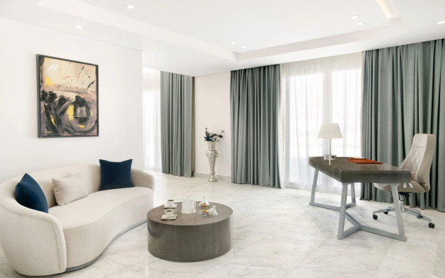 Отель Pickalbatros Luxury Suites Sharm El Sheikh