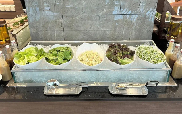 Centre Point Danang Hotel & Residence