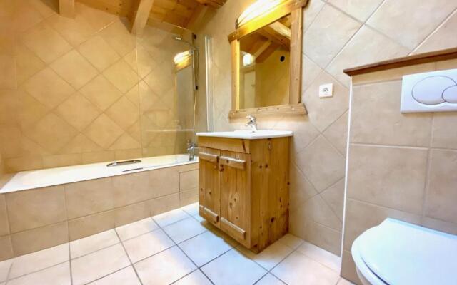 Chalet in Morzine Sleeping 12 with Sauna