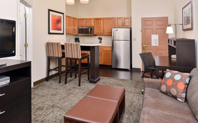 Staybridge Suites O'Fallon Chesterfield by IHG