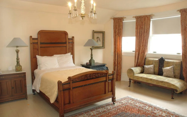 Chateau Tivoli B&B