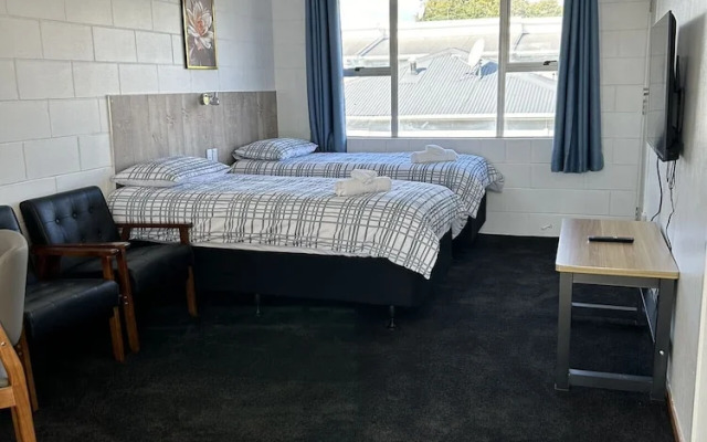 Avon Apartments