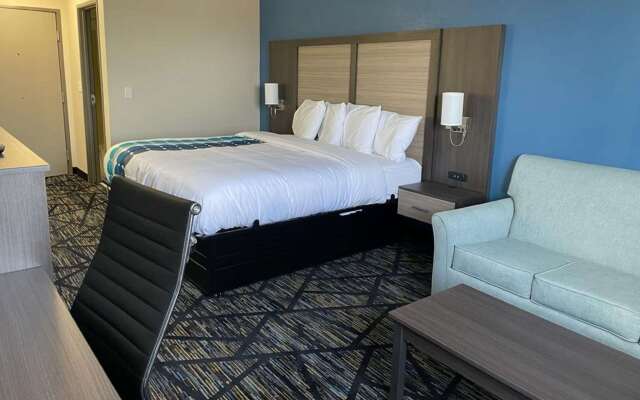 Baymont by Wyndham Blackwell I-35