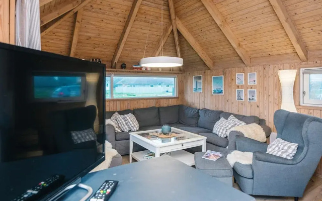 Beautiful Holiday Home in Vejers Strand with Hot Tub