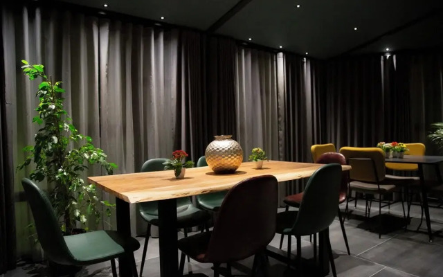 MANTRA Suite&Room