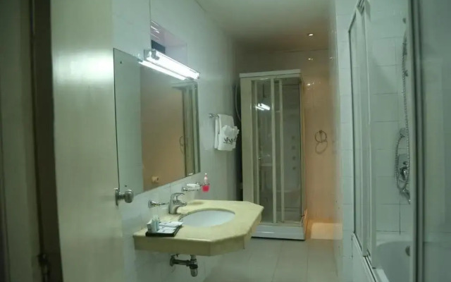 Hotel Sapphire