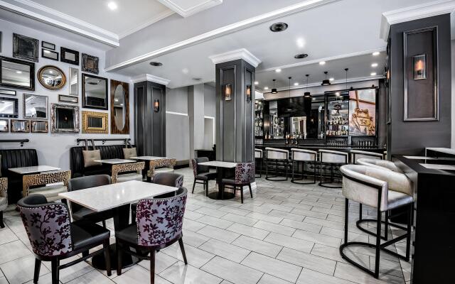 Hotel Indigo Dallas Downtown by IHG