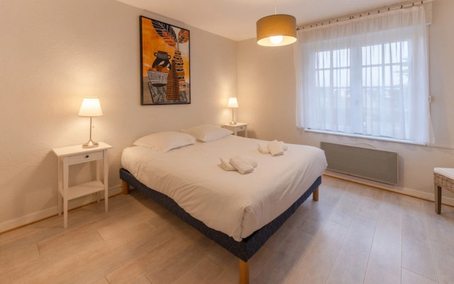 House in Ploudalmezeau With Garden & Terrace