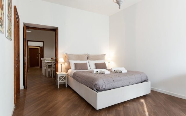 Quattro Canti Charming Flat