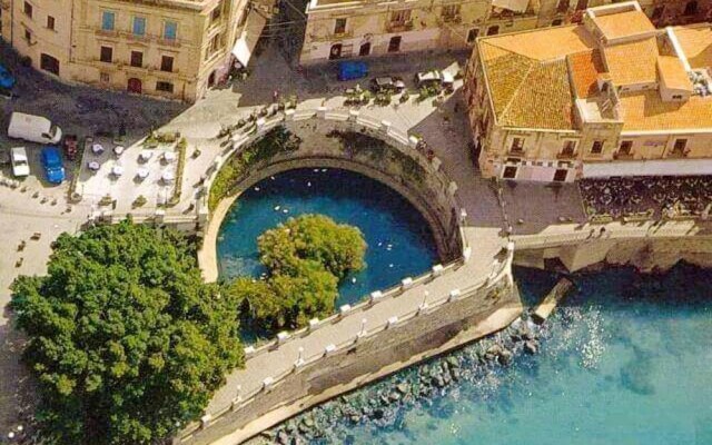 House With in Siracusa With Wonderful sea View Private Po