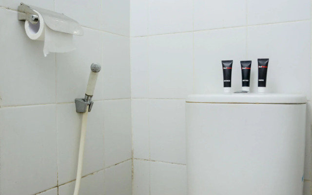 RedDoorz Apartment @ The Suites Metro Soekarno Hatta