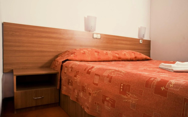 Hotel Est