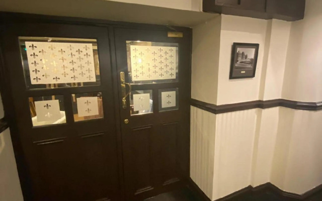 The Redwell Inn