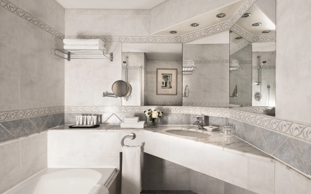 Corinthia St George's Bay