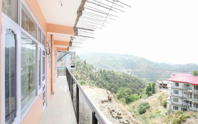 OYO 13804 Home Serene Studio Kasauli