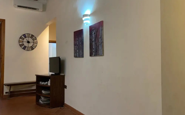 Sdrucciolo dei Pitti First Floor