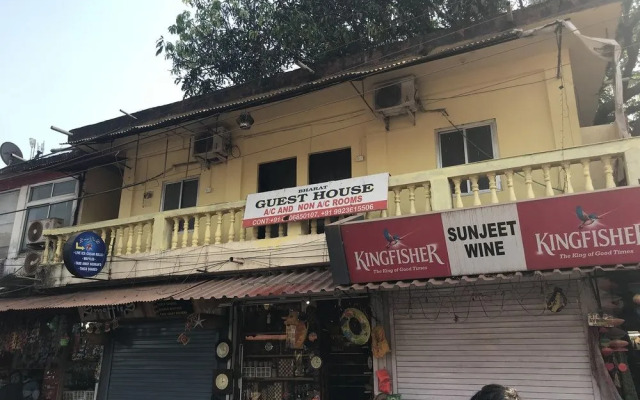 Oyo 26605 Bharat Guest House